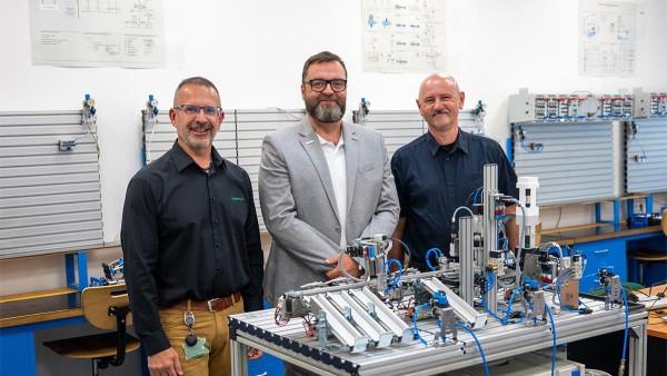 Új kompetenciákkal bővíti duális képzési programját a debreceni Schaeffler