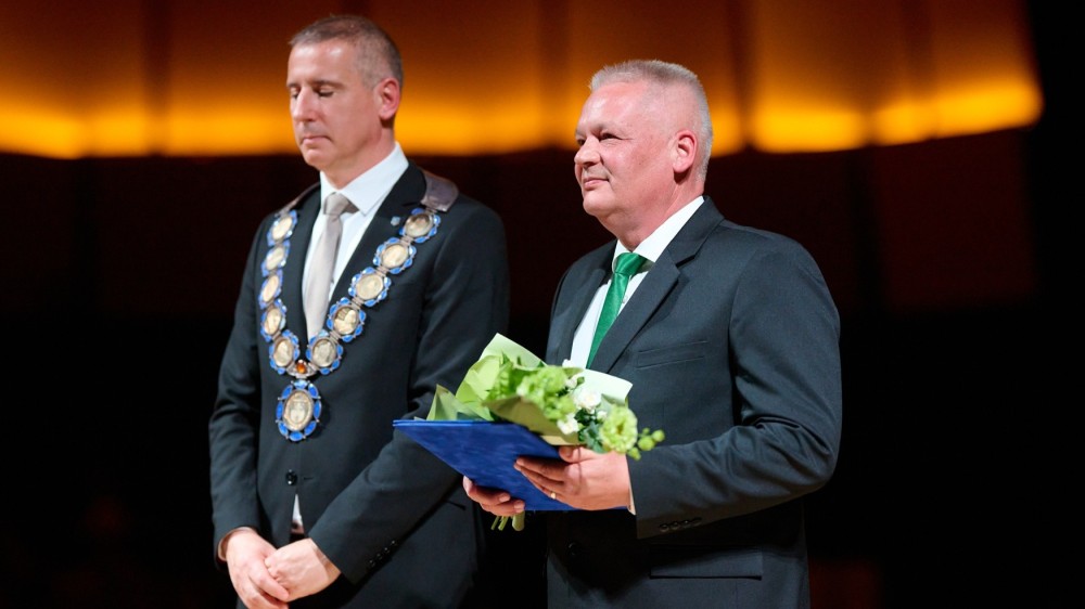 Pressrelease Stage Image